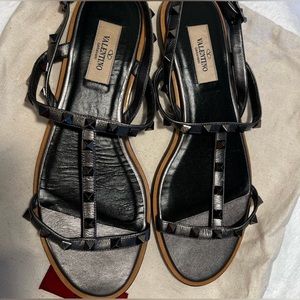 Valentino Garavani rockstud sandals.